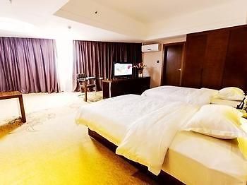 Xiandi International Hotel Нанинг Екстериор снимка
