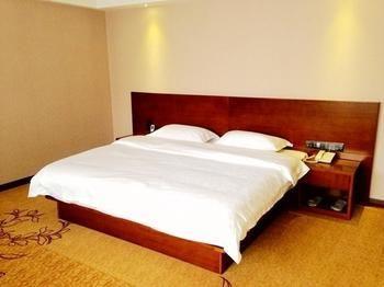 Xiandi International Hotel Нанинг Екстериор снимка